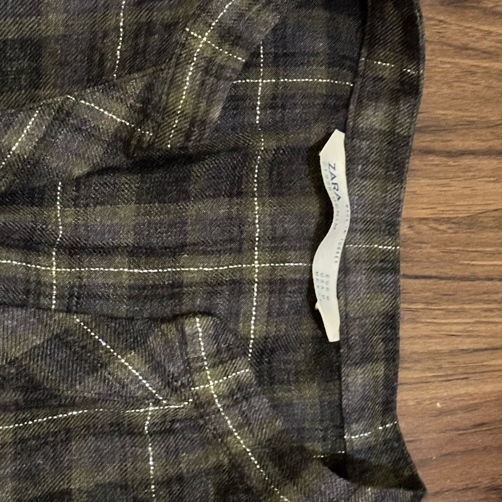 Zara olive and Black plaid Shirt dress with long sleeves and pockets - Picture 5 of 9